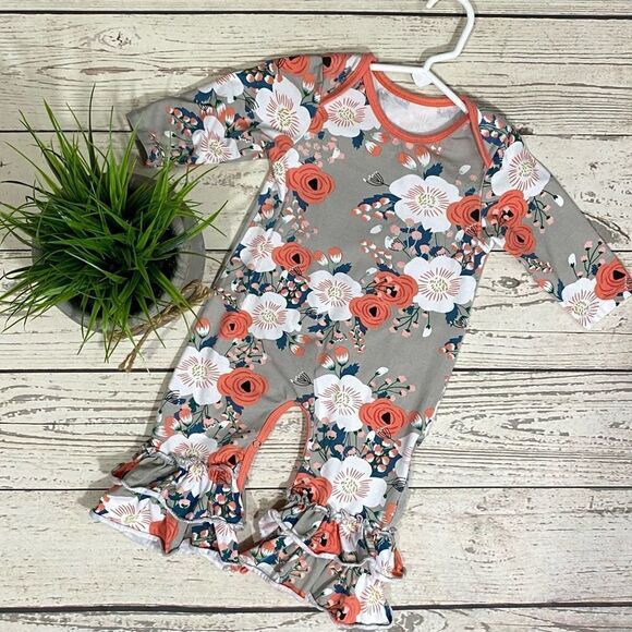 EUC Icing Long Sleeve Floral Romper - Picture 7 of 10